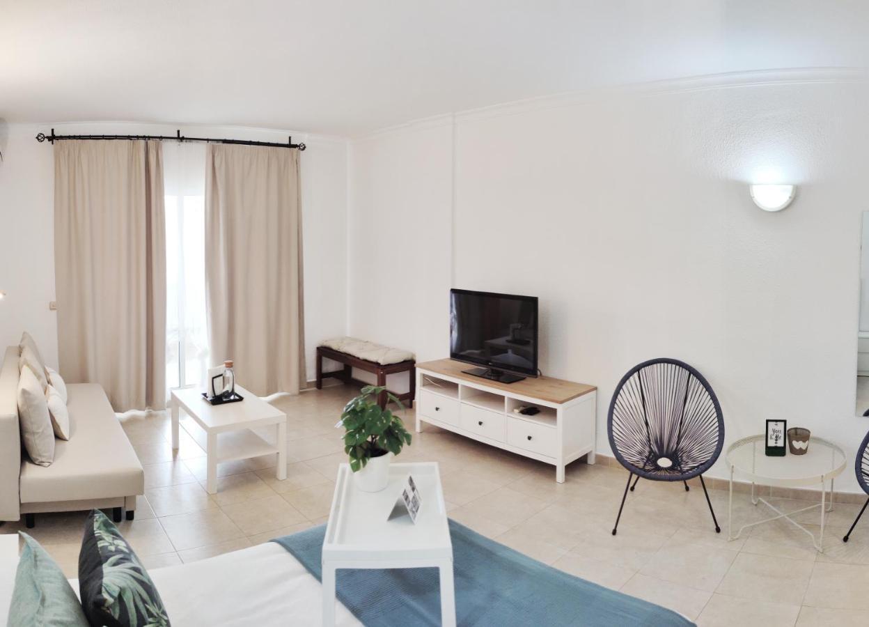 Benalbeach Casa Kito Relax 1ª Linea De Playa Benalmádena Exteriör bild