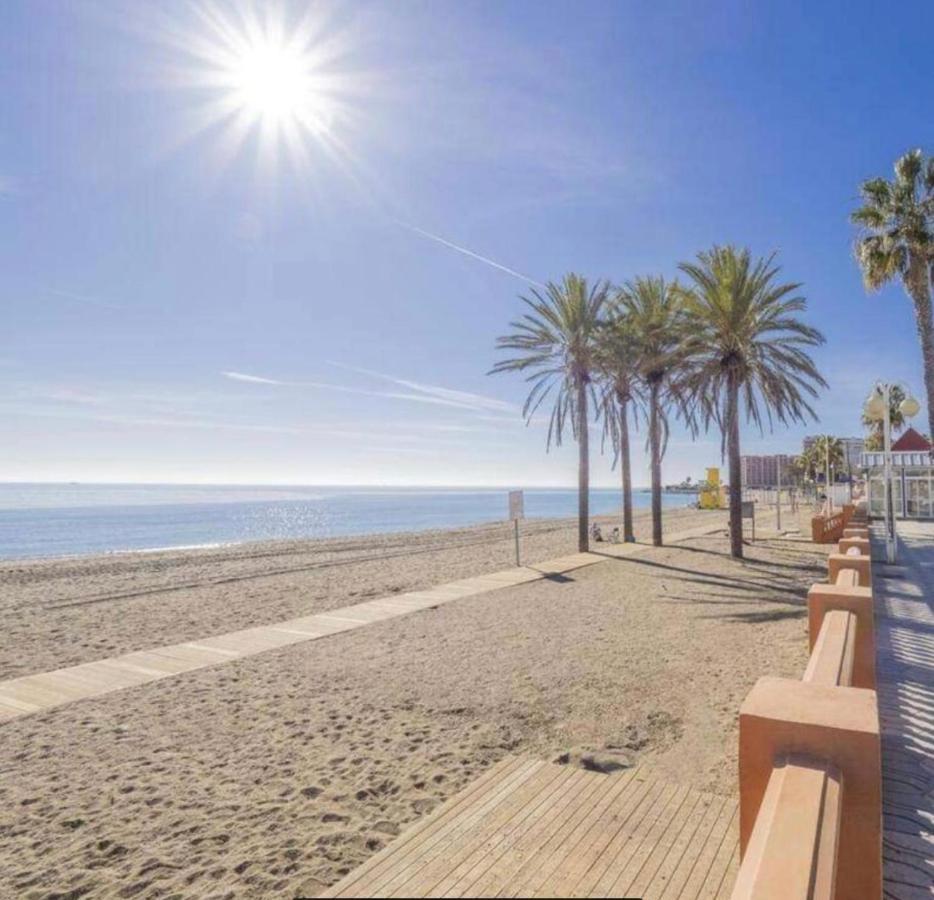Benalbeach Casa Kito Relax 1ª Linea De Playa Benalmádena Exteriör bild