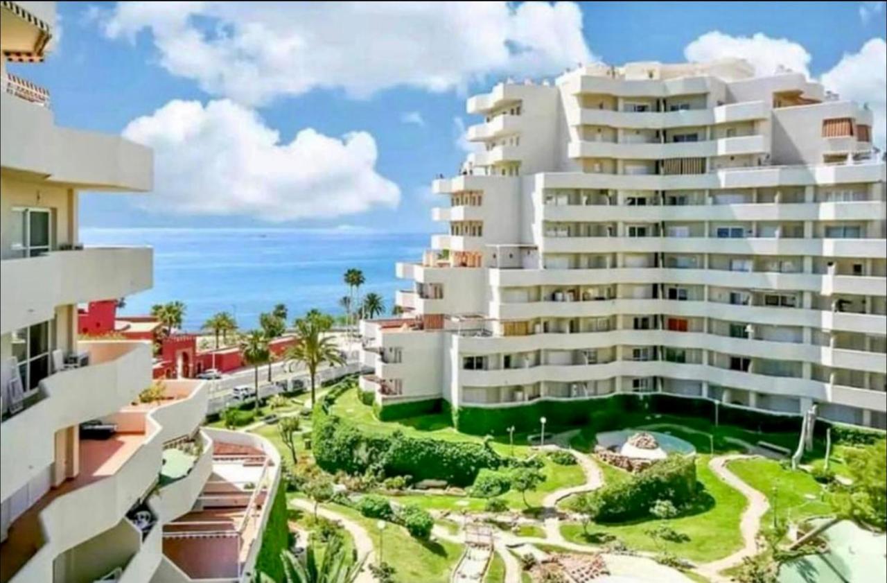 Benalbeach Casa Kito Relax 1ª Linea De Playa Benalmádena Exteriör bild